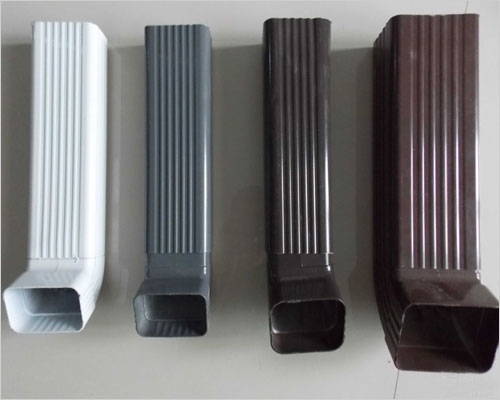 方形雨水管 方形雨水管選T2紫銅為基材,銅元素含量大于99.9%,耐候性*強(qiáng),適用于各種惡劣天氣和沿海地區(qū),與建筑本身同壽命.